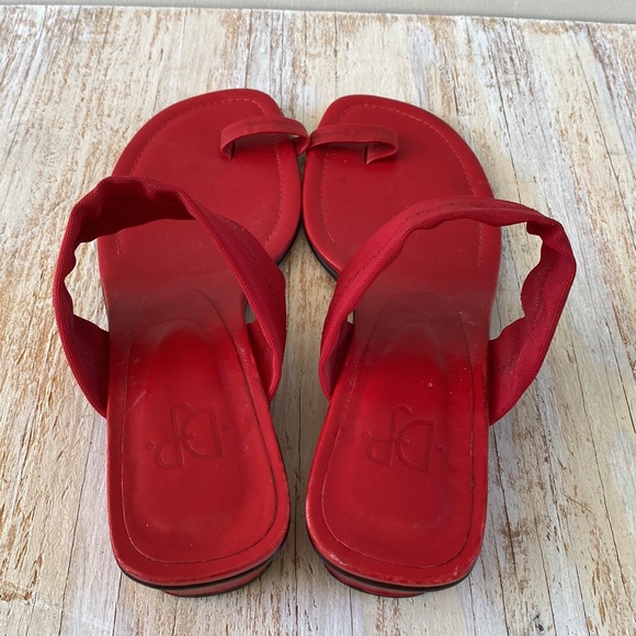 Beautiful red real leather slippers - Picture 6 of 9